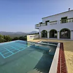 Olive Villa